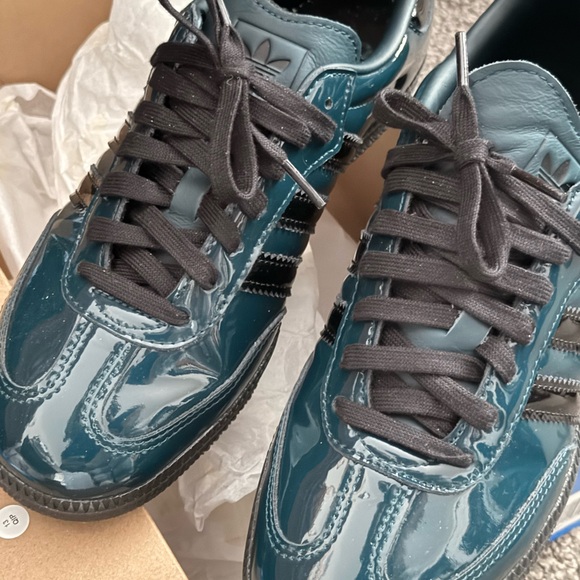 Adidas Samba - Dark Green and Black Sneakers - Picture 4 of 8